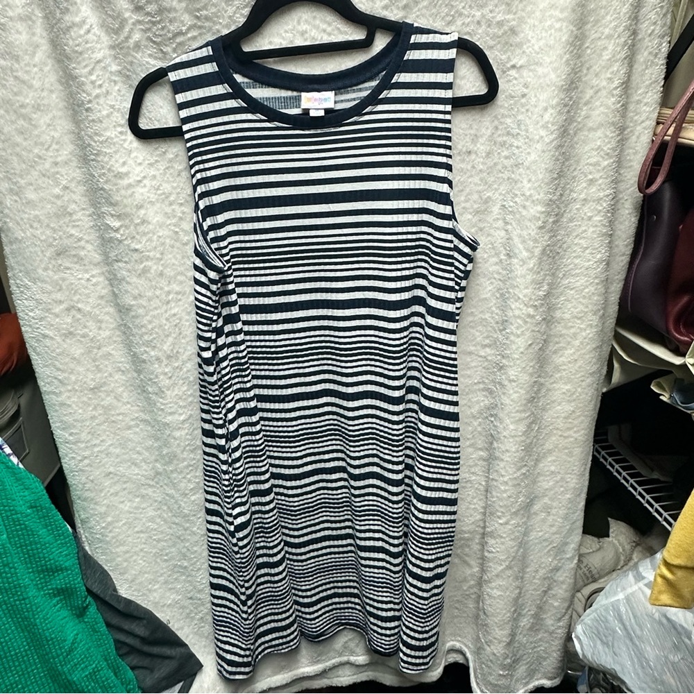 LuLaRoe sleeveless dress, XL. Navy Stripe Charlotte?